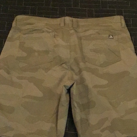 Alpine Design shorts - Picture 4 of 6